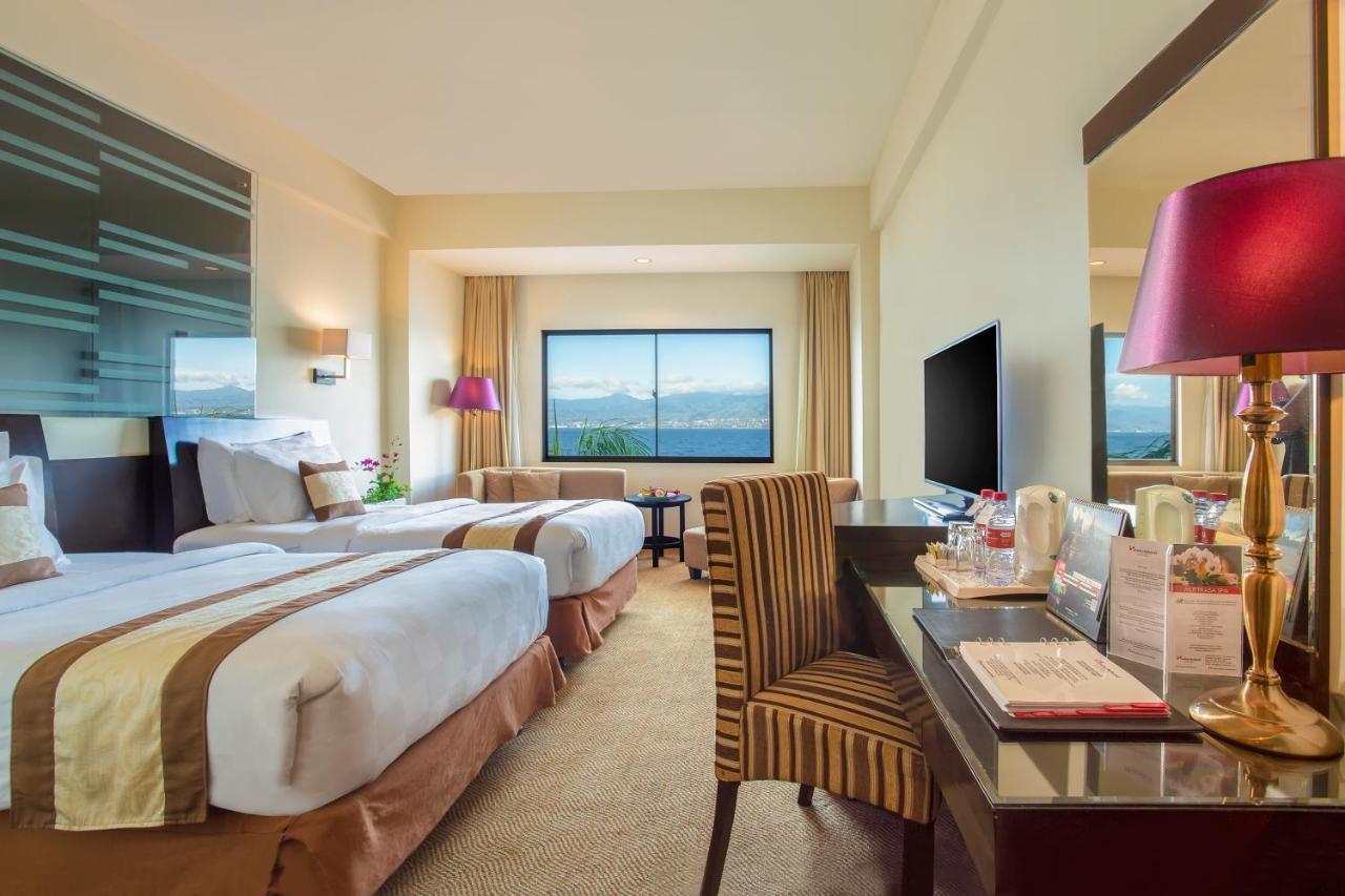 Swiss-Belhotel Silae Palu Exteriér fotografie